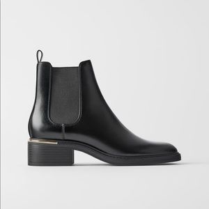 NWT Low Heeled Ankle Boots